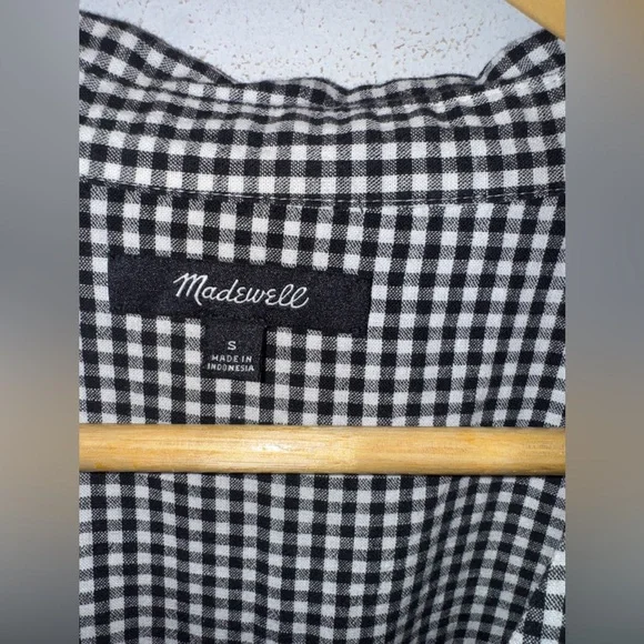 Madewell Women's Short‎ Sleeve V-Neck Button-Back Roomy B&W Checked Shirt, S - Picture 3 of 4